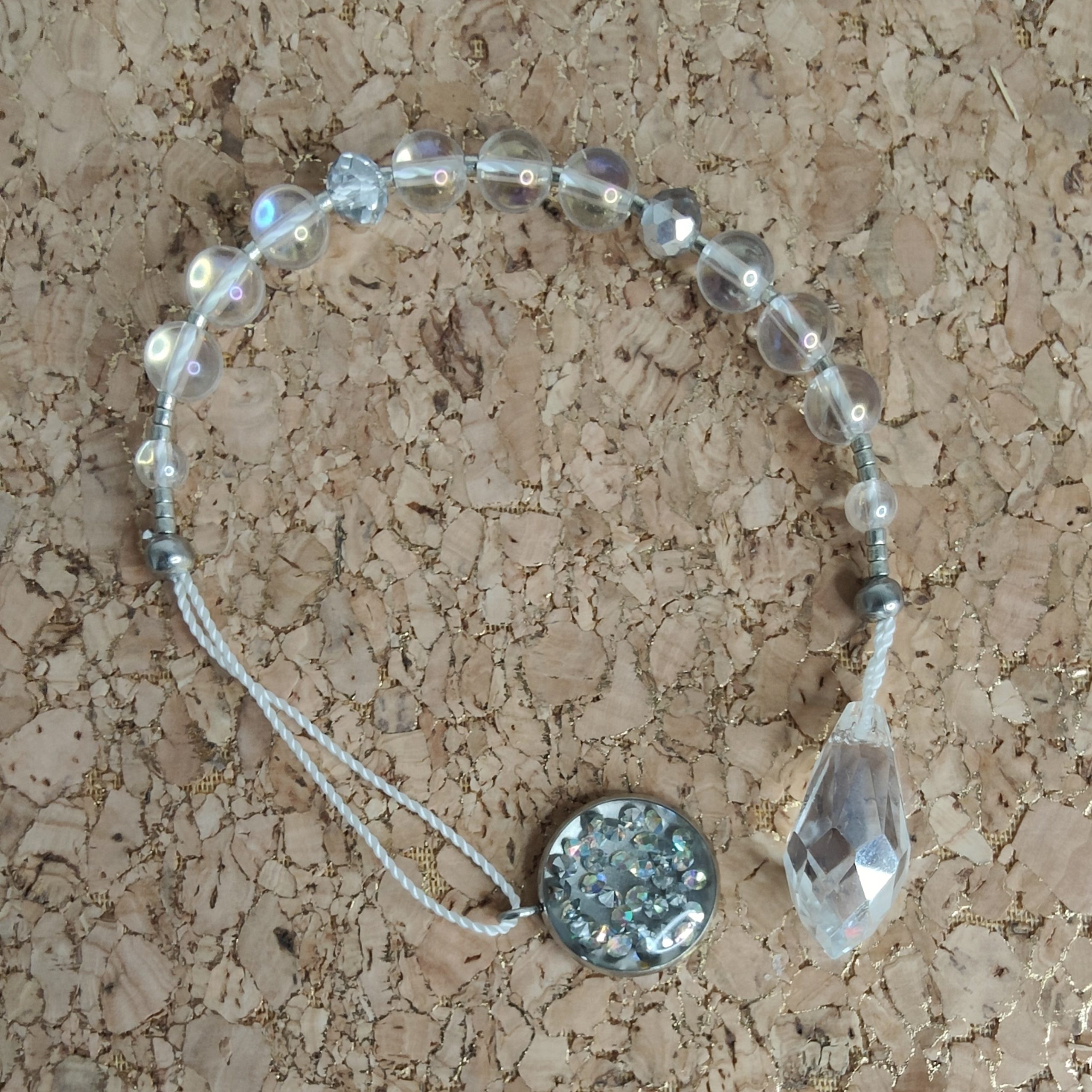 Fontenilles, Toulouse, L'Isle jourdain, Gers, Haute Garonne, souffle zen, bijoux zen, création personnalisée, Bague, Boucle d'oreille, Bracelet, Talisman, Collier, Suspension énergétique, Pendentif, Pierre fine, Pierre naturelle, Création énergétique, Marseille, Lille, Nantes, Bordeaux, Lyon, Nice, Montpellier, Strasbourg, Paris