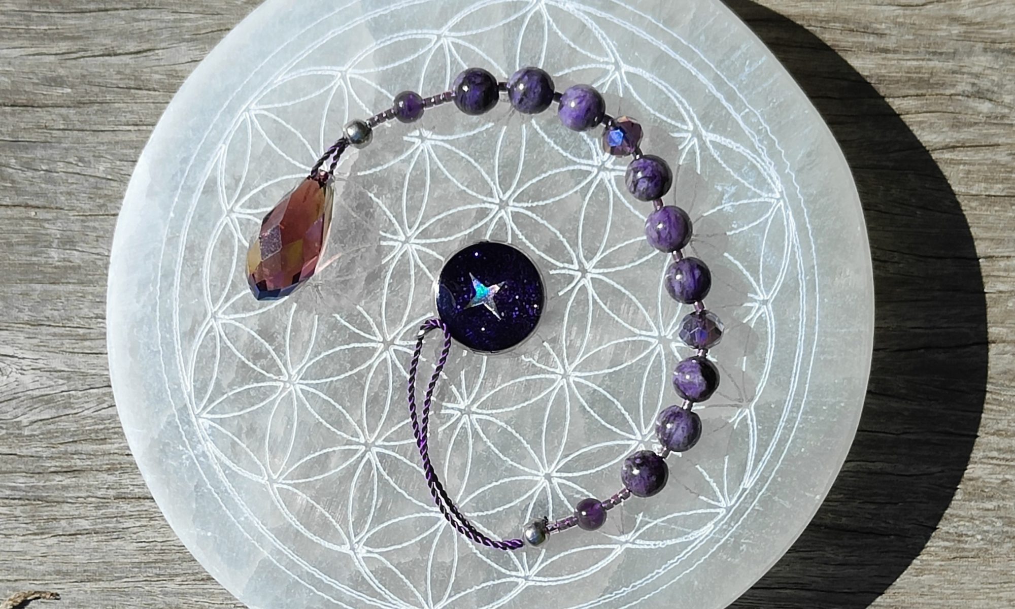 WL CHAROITE