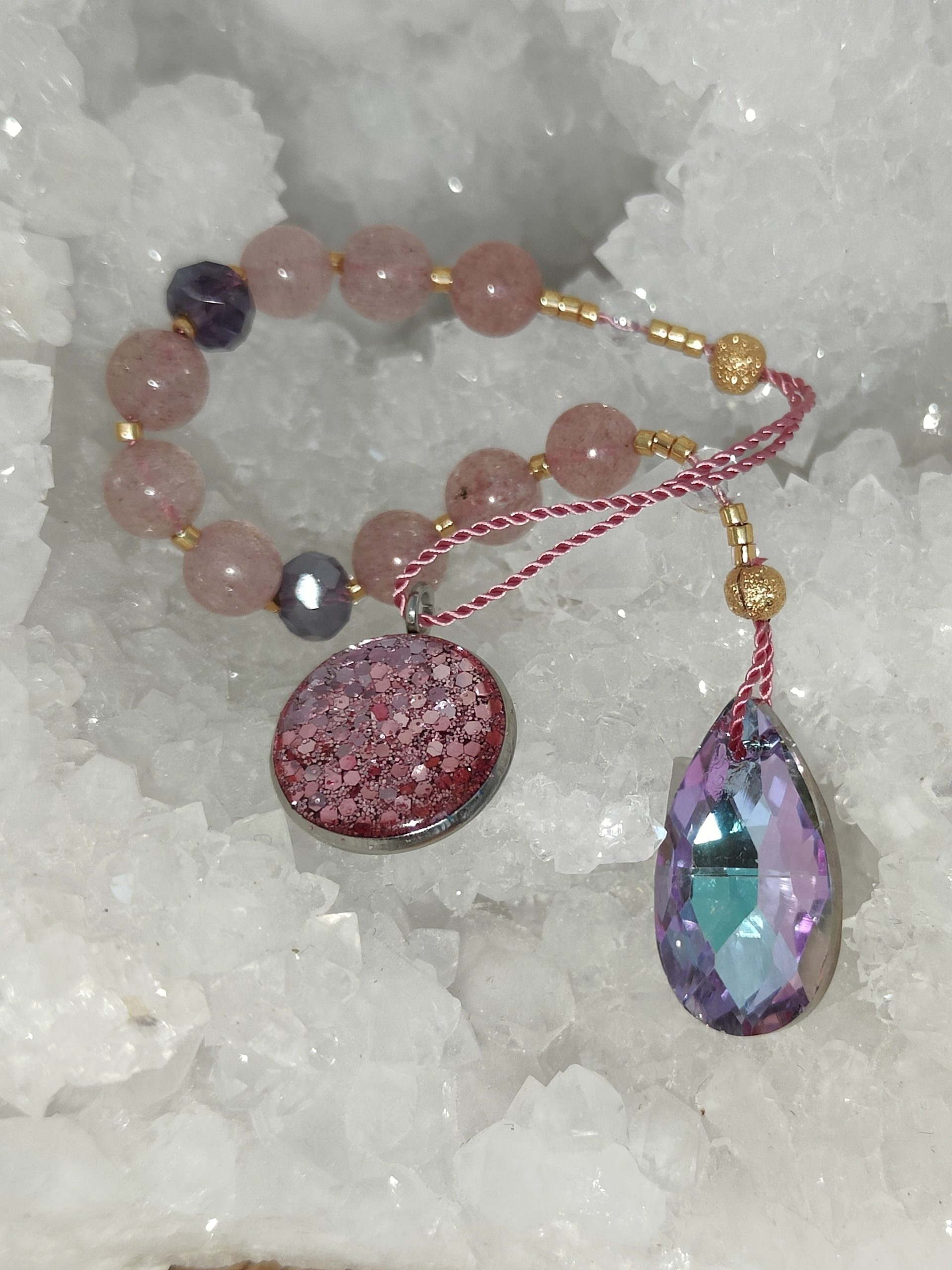 Fontenilles, Toulouse, L'Isle jourdain, Gers, Haute Garonne, souffle zen, bijoux zen, création personnalisée, Bague, Boucle d'oreille, Bracelet, Talisman, Collier, Suspension énergétique, Pendentif, Pierre fine, Pierre naturelle, Création énergétique, Marseille, Lille, Nantes, Bordeaux, Lyon, Nice, Montpellier, Strasbourg, Paris