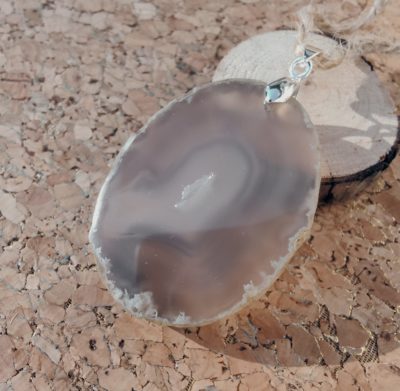 Fontenilles, Toulouse, L'Isle jourdain, Gers, Haute Garonne, souffle zen, bijoux zen, création personnalisée, Bague, Boucle d'oreille, Bracelet, Talisman, Collier, Suspension énergétique, Pendentif, Pierre fine, Pierre naturelle, Création énergétique, Marseille, Lille, Nantes, Bordeaux, Lyon, Nice, Montpellier, Strasbourg, Paris