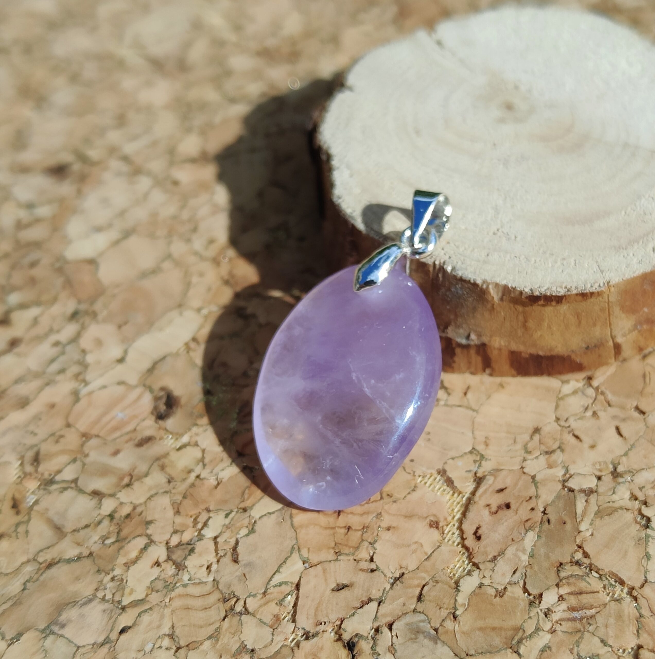 Fontenilles, Toulouse, L'Isle jourdain, Gers, Haute Garonne, souffle zen, bijoux zen, création personnalisée, Bague, Boucle d'oreille, Bracelet, Talisman, Collier, Suspension énergétique, Pendentif, Pierre fine, Pierre naturelle, Création énergétique, Marseille, Lille, Nantes, Bordeaux, Lyon, Nice, Montpellier, Strasbourg, Paris