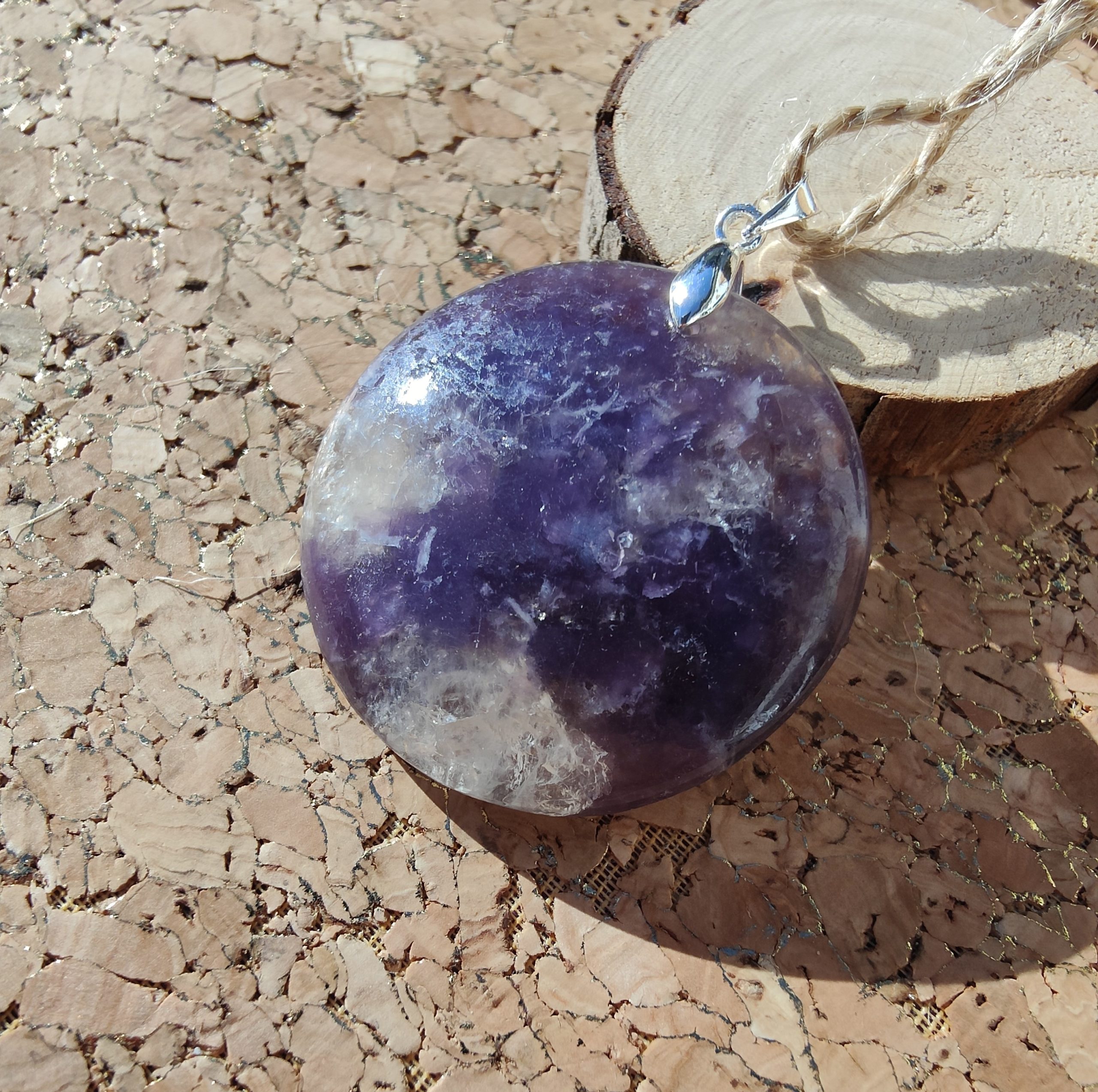 Fontenilles, Toulouse, L'Isle jourdain, Gers, Haute Garonne, souffle zen, bijoux zen, création personnalisée, Bague, Boucle d'oreille, Bracelet, Talisman, Collier, Suspension énergétique, Pendentif, Pierre fine, Pierre naturelle, Création énergétique, Marseille, Lille, Nantes, Bordeaux, Lyon, Nice, Montpellier, Strasbourg, Paris