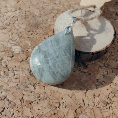 Fontenilles, Toulouse, L'Isle jourdain, Gers, Haute Garonne, souffle zen, bijoux zen, création personnalisée, Bague, Boucle d'oreille, Bracelet, Talisman, Collier, Suspension énergétique, Pendentif, Pierre fine, Pierre naturelle, Création énergétique, Marseille, Lille, Nantes, Bordeaux, Lyon, Nice, Montpellier, Strasbourg, Paris