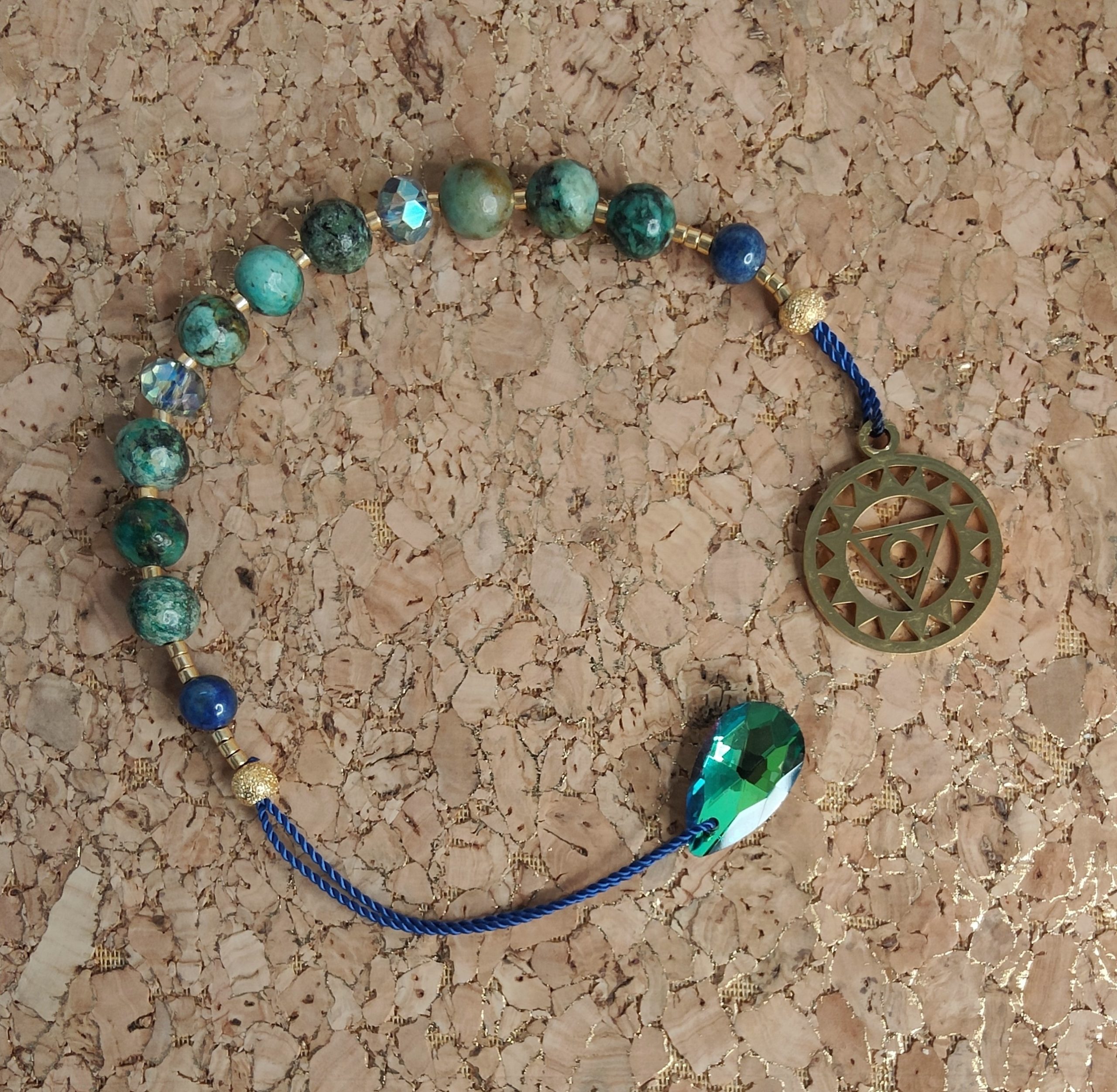 Fontenilles, Toulouse, L'Isle jourdain, Gers, Haute Garonne, souffle zen, bijoux zen, création personnalisée, Bague, Boucle d'oreille, Bracelet, Talisman, Collier, Suspension énergétique, Pendentif, Pierre fine, Pierre naturelle, Création énergétique, Marseille, Lille, Nantes, Bordeaux, Lyon, Nice, Montpellier, Strasbourg, Paris