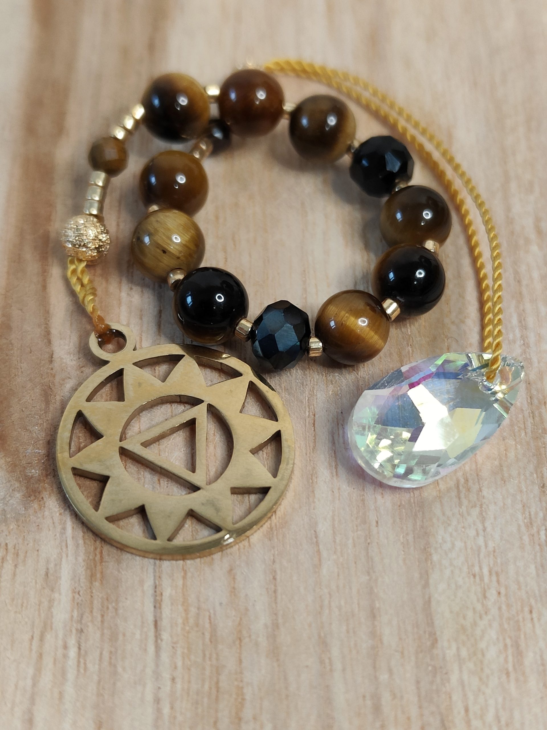 Fontenilles, Toulouse, L'Isle jourdain, Gers, Haute Garonne, souffle zen, bijoux zen, création personnalisée, Bague, Boucle d'oreille, Bracelet, Talisman, Collier, Suspension énergétique, Pendentif, Pierre fine, Pierre naturelle, Création énergétique, Marseille, Lille, Nantes, Bordeaux, Lyon, Nice, Montpellier, Strasbourg, Paris