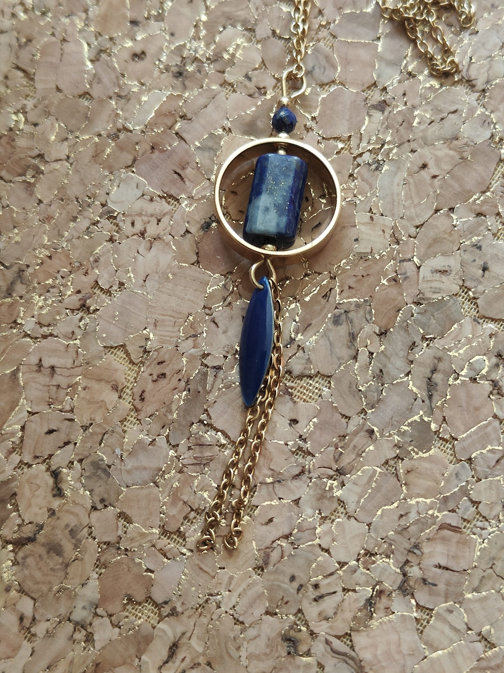 Fontenilles, Toulouse, L'Isle jourdain, Gers, Haute Garonne, souffle zen, bijoux zen, création personnalisée, Bague, Boucle d'oreille, Bracelet, Talisman, Collier, Suspension énergétique, Pendentif, Pierre fine, Pierre naturelle, Création énergétique, Marseille, Lille, Nantes, Bordeaux, Lyon, Nice, Montpellier, Strasbourg, Paris