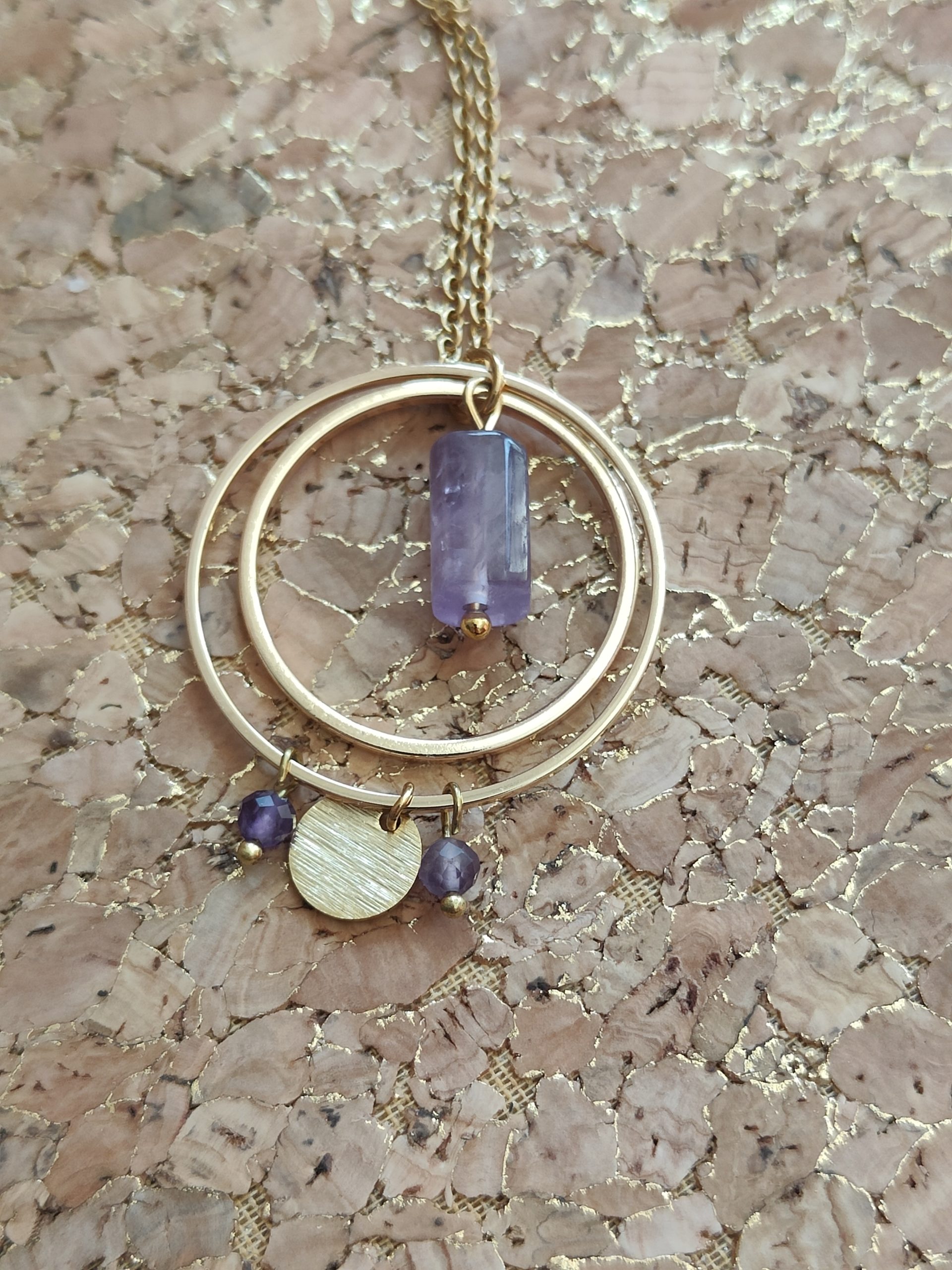 Fontenilles, Toulouse, L'Isle jourdain, Gers, Haute Garonne, souffle zen, bijoux zen, création personnalisée, Bague, Boucle d'oreille, Bracelet, Talisman, Collier, Suspension énergétique, Pendentif, Pierre fine, Pierre naturelle, Création énergétique, Marseille, Lille, Nantes, Bordeaux, Lyon, Nice, Montpellier, Strasbourg, Paris