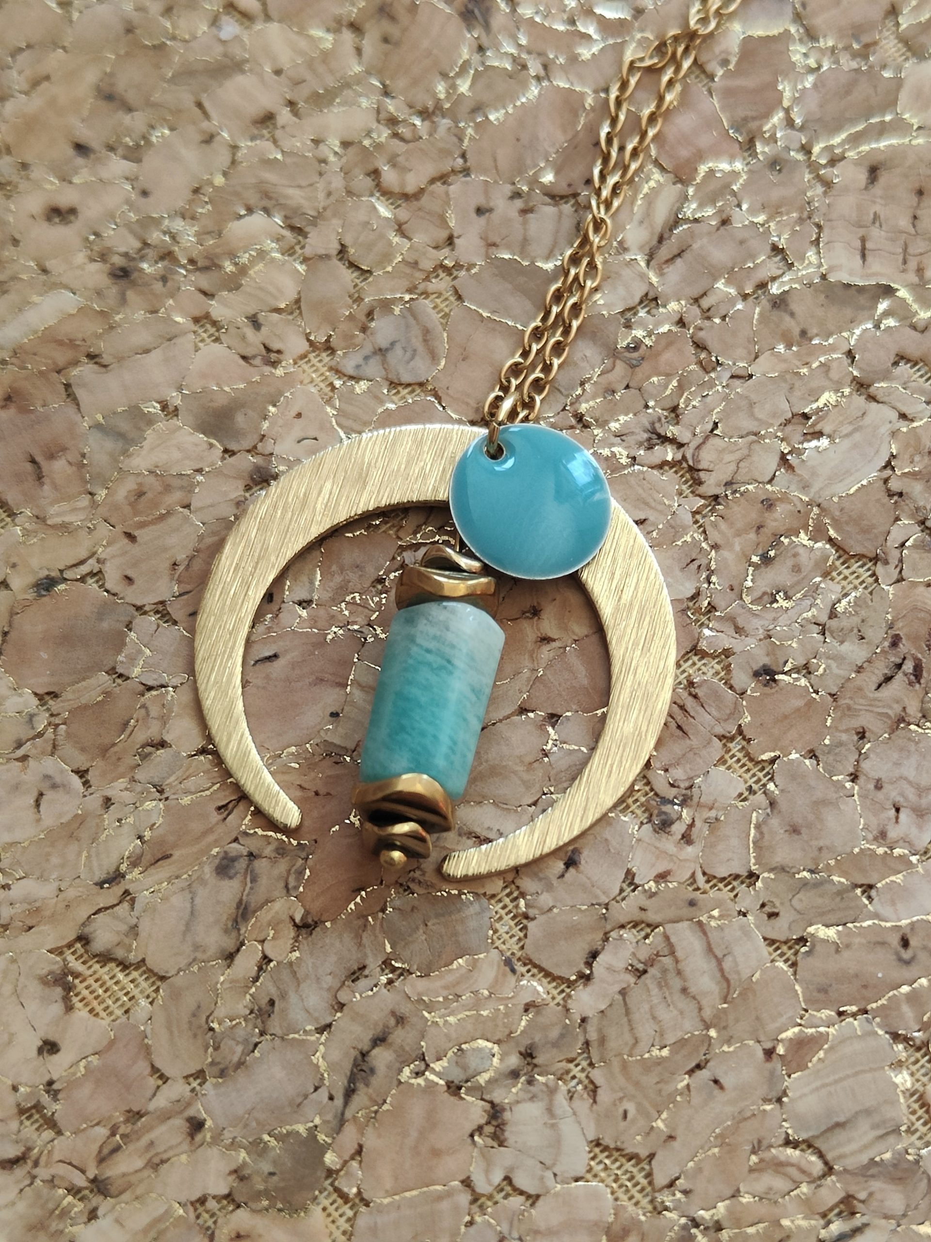 Fontenilles, Toulouse, L'Isle jourdain, Gers, Haute Garonne, souffle zen, bijoux zen, création personnalisée, Bague, Boucle d'oreille, Bracelet, Talisman, Collier, Suspension énergétique, Pendentif, Pierre fine, Pierre naturelle, Création énergétique, Marseille, Lille, Nantes, Bordeaux, Lyon, Nice, Montpellier, Strasbourg, Paris