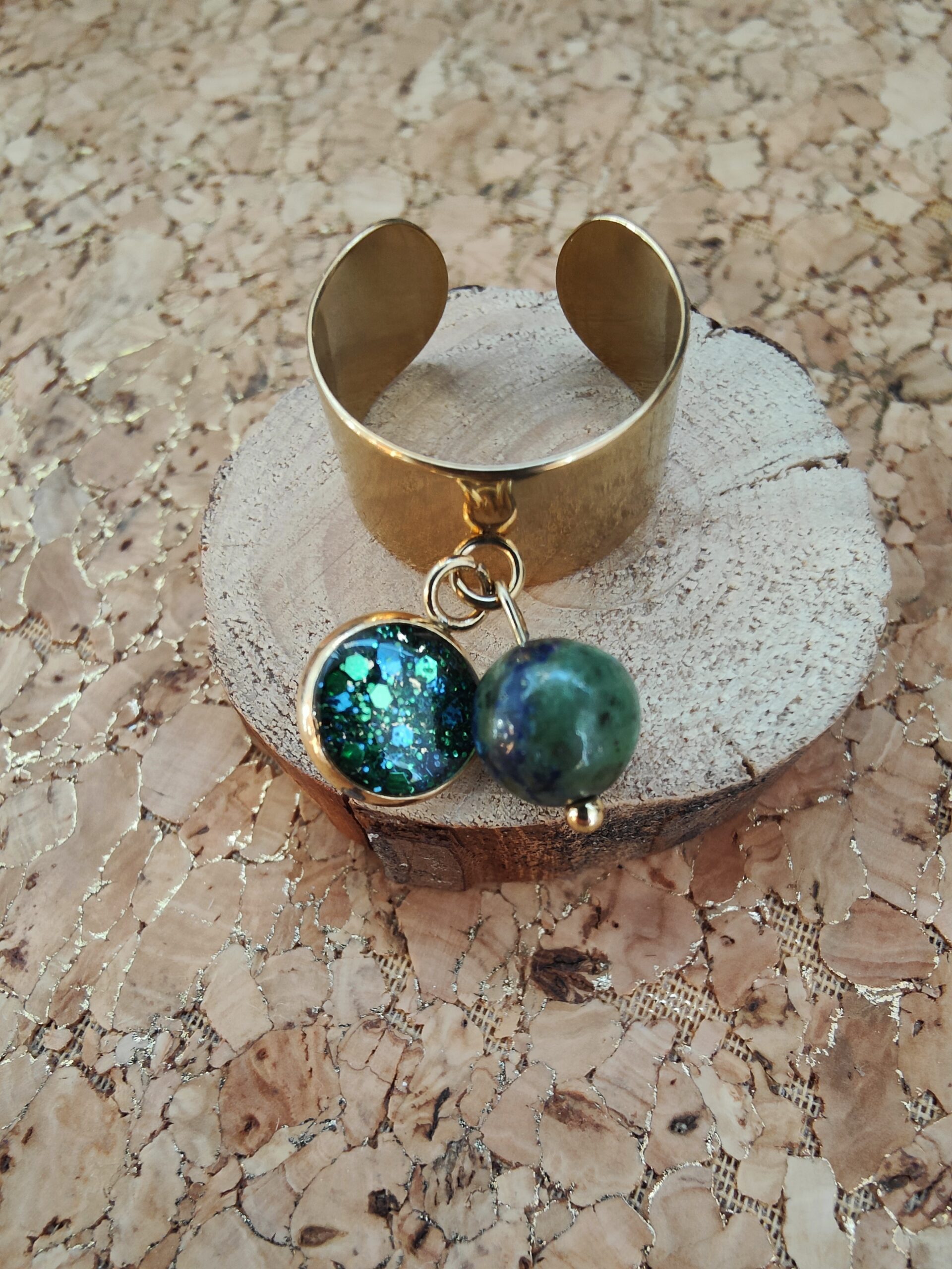 Fontenilles, Toulouse, L'Isle jourdain, Gers, Haute Garonne, souffle zen, bijoux zen, création personnalisée, Bague, Boucle d'oreille, Bracelet, Talisman, Collier, Suspension énergétique, Pendentif, Pierre fine, Pierre naturelle, Création énergétique, Marseille, Lille, Nantes, Bordeaux, Lyon, Nice, Montpellier, Strasbourg, Paris