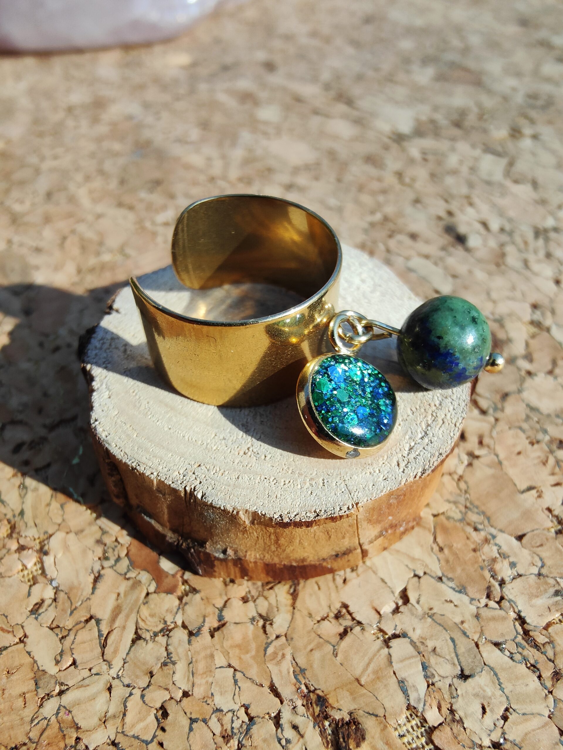 Fontenilles, Toulouse, L'Isle jourdain, Gers, Haute Garonne, souffle zen, bijoux zen, création personnalisée, Bague, Boucle d'oreille, Bracelet, Talisman, Collier, Suspension énergétique, Pendentif, Pierre fine, Pierre naturelle, Création énergétique, Marseille, Lille, Nantes, Bordeaux, Lyon, Nice, Montpellier, Strasbourg, Paris