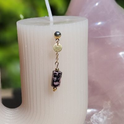 QORI SOLO en Rhodonite