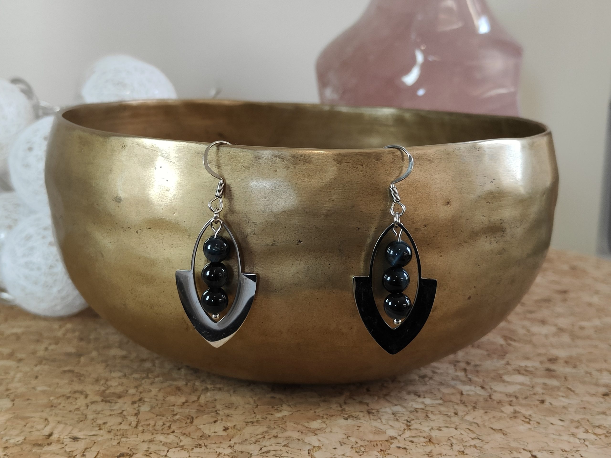 Fontenilles, Toulouse, L'Isle jourdain, Gers, Haute Garonne, souffle zen, bijoux zen, création personnalisée, Bague, Boucle d'oreille, Bracelet, Talisman, Collier, Suspension énergétique, Pendentif, Pierre fine, Pierre naturelle, Création énergétique, Marseille, Lille, Nantes, Bordeaux, Lyon, Nice, Montpellier, Strasbourg, Paris