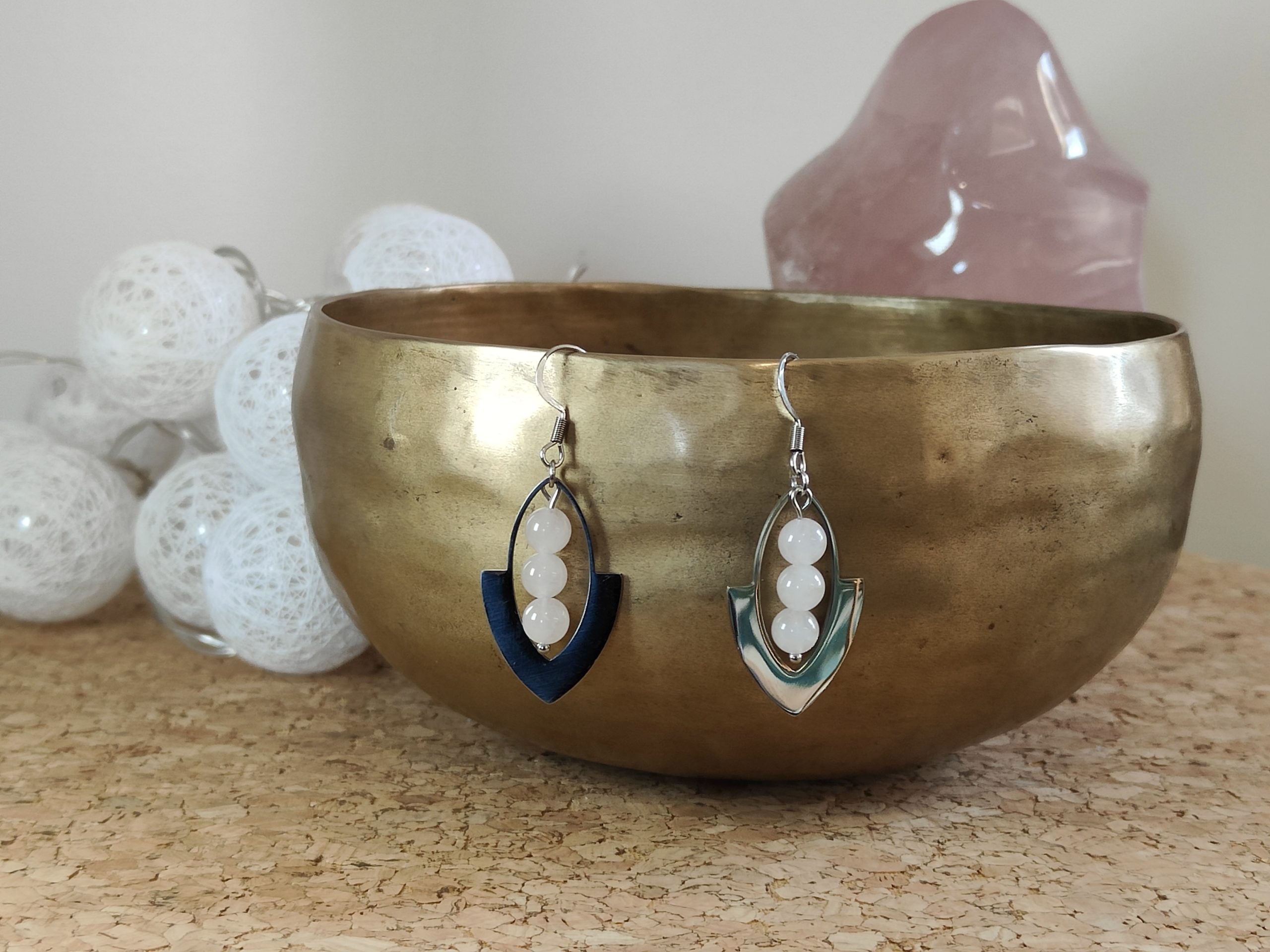 Fontenilles, Toulouse, L'Isle jourdain, Gers, Haute Garonne, souffle zen, bijoux zen, création personnalisée, Bague, Boucle d'oreille, Bracelet, Talisman, Collier, Suspension énergétique, Pendentif, Pierre fine, Pierre naturelle, Création énergétique, Marseille, Lille, Nantes, Bordeaux, Lyon, Nice, Montpellier, Strasbourg, Paris