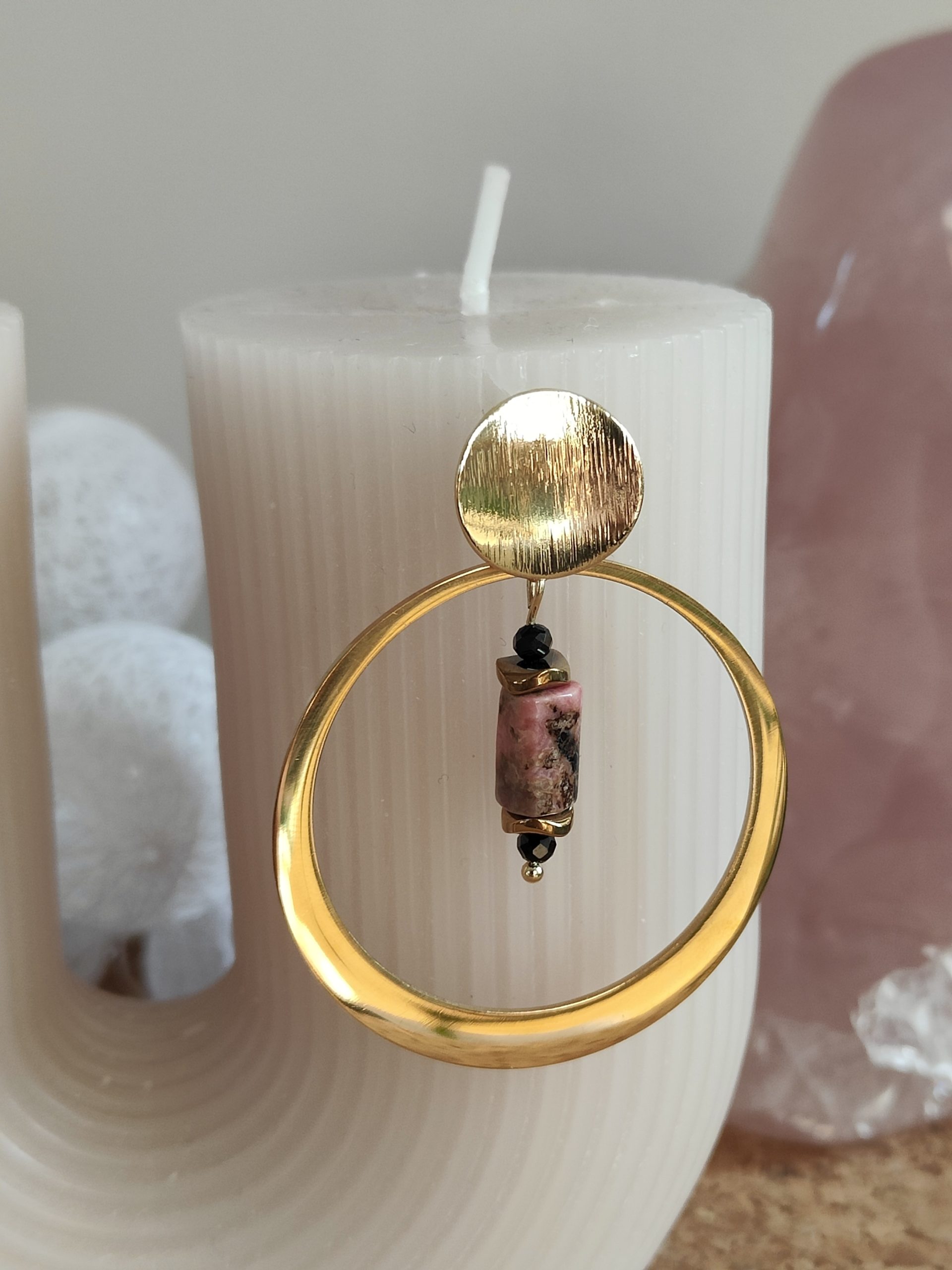 Fontenilles, Toulouse, L'Isle jourdain, Gers, Haute Garonne, souffle zen, bijoux zen, création personnalisée, Bague, Boucle d'oreille, Bracelet, Talisman, Collier, Suspension énergétique, Pendentif, Pierre fine, Pierre naturelle, Création énergétique, Marseille, Lille, Nantes, Bordeaux, Lyon, Nice, Montpellier, Strasbourg, Paris