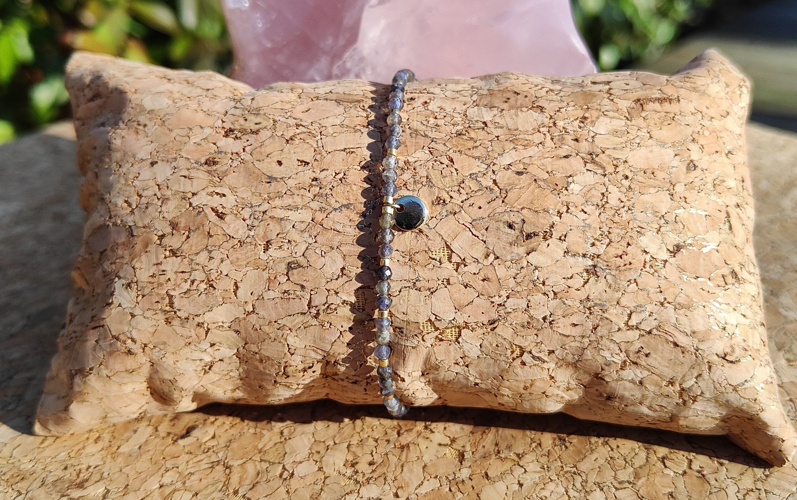 Fontenilles, Toulouse, L'Isle jourdain, Gers, Haute Garonne, souffle zen, bijoux zen, création personnalisée, Bague, Boucle d'oreille, Bracelet, Talisman, Collier, Suspension énergétique, Pendentif, Pierre fine, Pierre naturelle, Création énergétique, Marseille, Lille, Nantes, Bordeaux, Lyon, Nice, Montpellier, Strasbourg, Paris