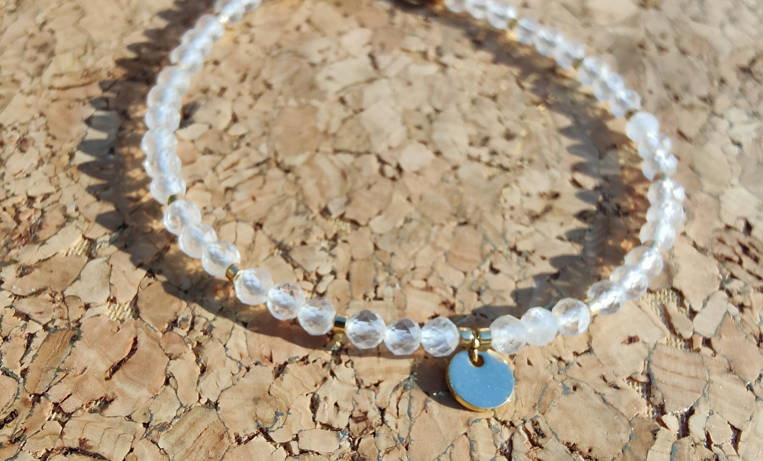 Fontenilles, Toulouse, L'Isle jourdain, Gers, Haute Garonne, souffle zen, bijoux zen, création personnalisée, Bague, Boucle d'oreille, Bracelet, Talisman, Collier, Suspension énergétique, Pendentif, Pierre fine, Pierre naturelle, Création énergétique, Marseille, Lille, Nantes, Bordeaux, Lyon, Nice, Montpellier, Strasbourg, Paris