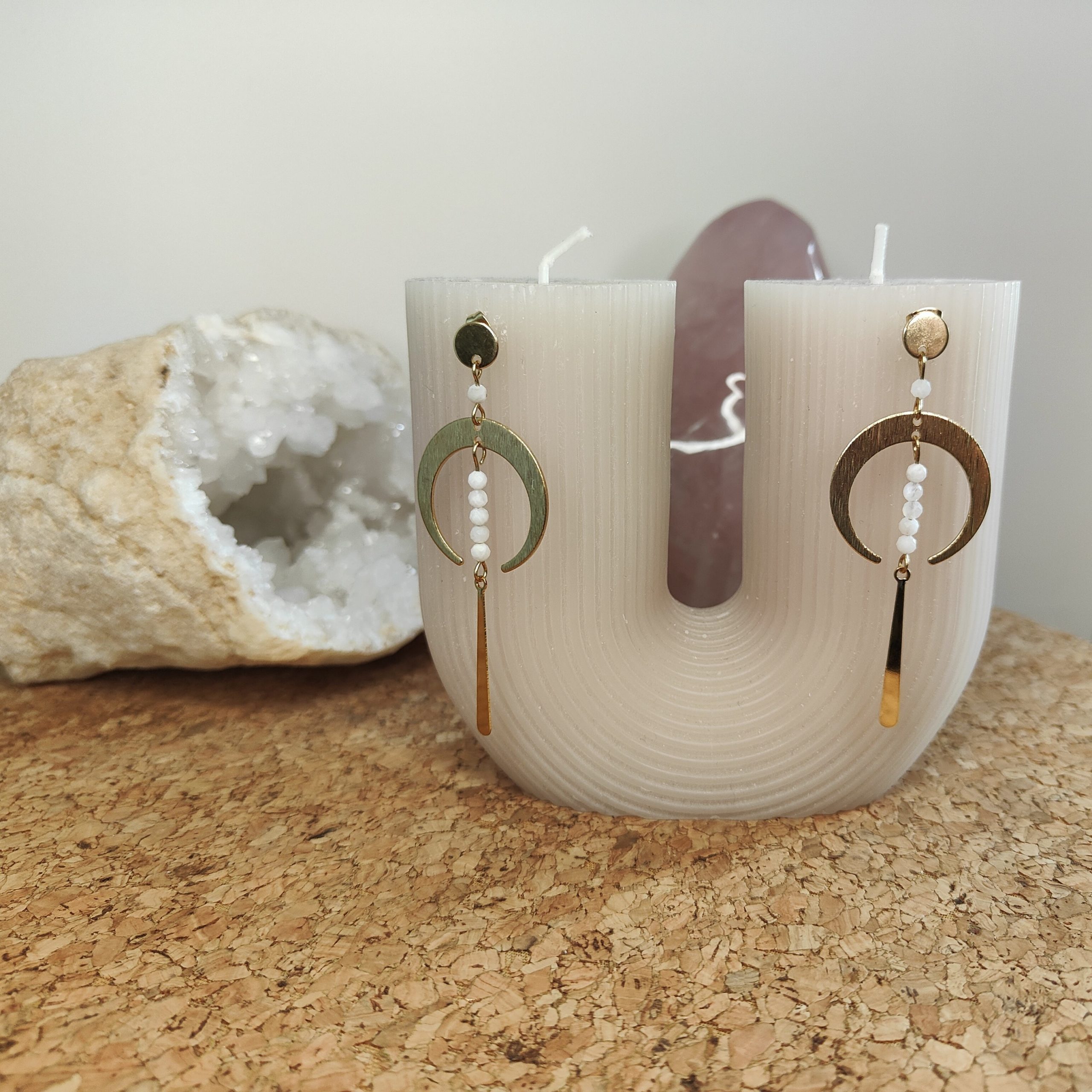 Fontenilles, Toulouse, L'Isle jourdain, Gers, Haute Garonne, souffle zen, bijoux zen, création personnalisée, Bague, Boucle d'oreille, Bracelet, Talisman, Collier, Suspension énergétique, Pendentif, Pierre fine, Pierre naturelle, Création énergétique, Marseille, Lille, Nantes, Bordeaux, Lyon, Nice, Montpellier, Strasbourg, Paris