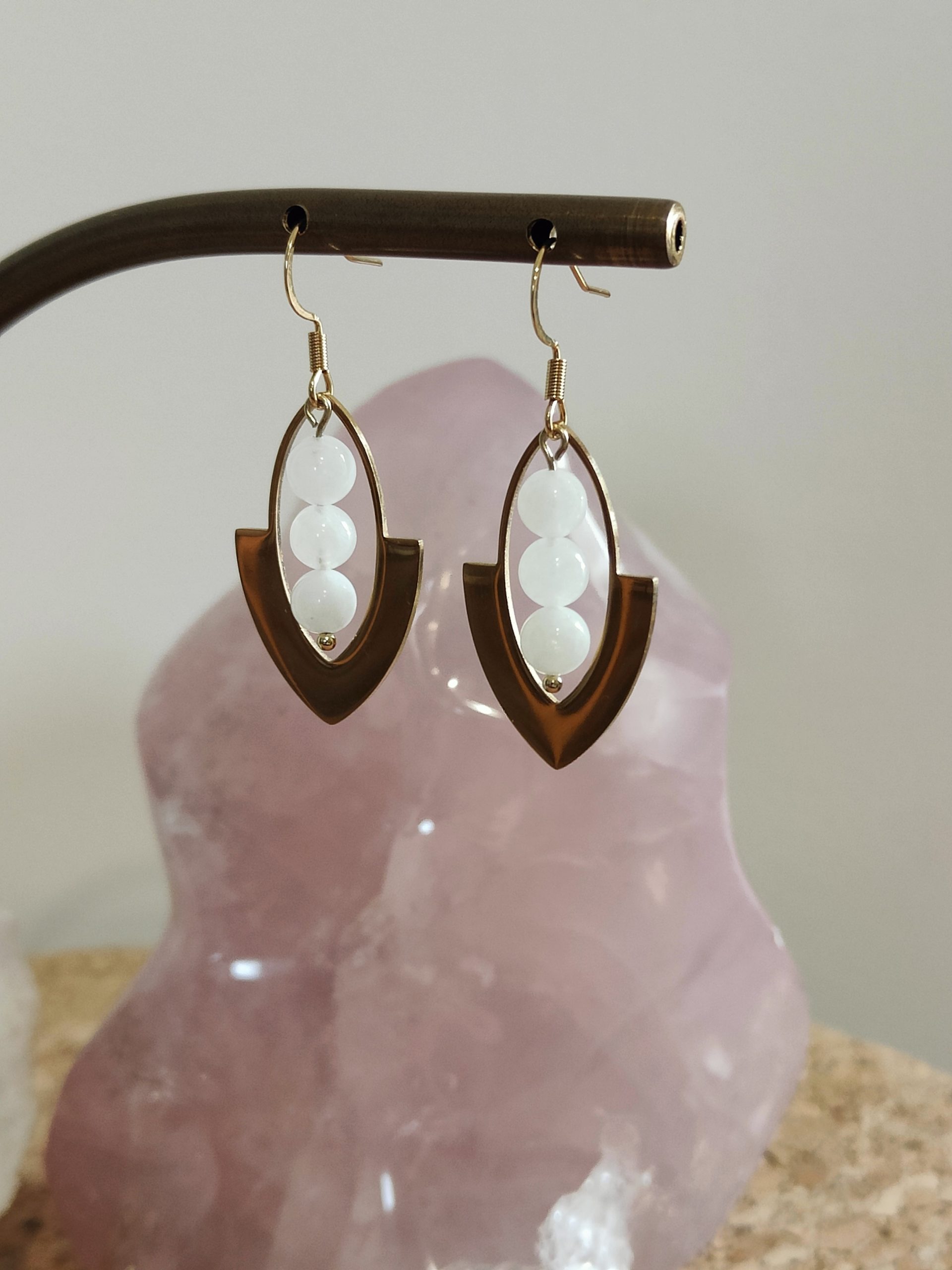 Fontenilles, Toulouse, L'Isle jourdain, Gers, Haute Garonne, souffle zen, bijoux zen, création personnalisée, Bague, Boucle d'oreille, Bracelet, Talisman, Collier, Suspension énergétique, Pendentif, Pierre fine, Pierre naturelle, Création énergétique, Marseille, Lille, Nantes, Bordeaux, Lyon, Nice, Montpellier, Strasbourg, Paris