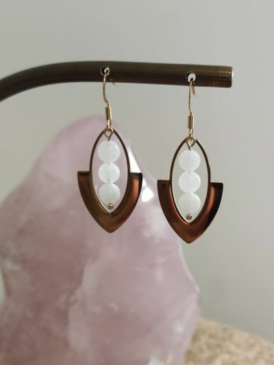 Fontenilles, Toulouse, L'Isle jourdain, Gers, Haute Garonne, souffle zen, bijoux zen, création personnalisée, Bague, Boucle d'oreille, Bracelet, Talisman, Collier, Suspension énergétique, Pendentif, Pierre fine, Pierre naturelle, Création énergétique, Marseille, Lille, Nantes, Bordeaux, Lyon, Nice, Montpellier, Strasbourg, Paris