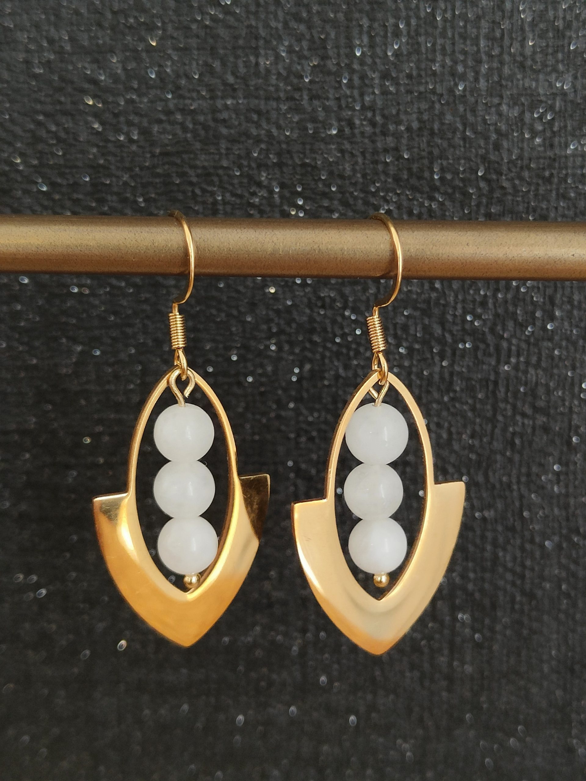 Fontenilles, Toulouse, L'Isle jourdain, Gers, Haute Garonne, souffle zen, bijoux zen, création personnalisée, Bague, Boucle d'oreille, Bracelet, Talisman, Collier, Suspension énergétique, Pendentif, Pierre fine, Pierre naturelle, Création énergétique, Marseille, Lille, Nantes, Bordeaux, Lyon, Nice, Montpellier, Strasbourg, Paris