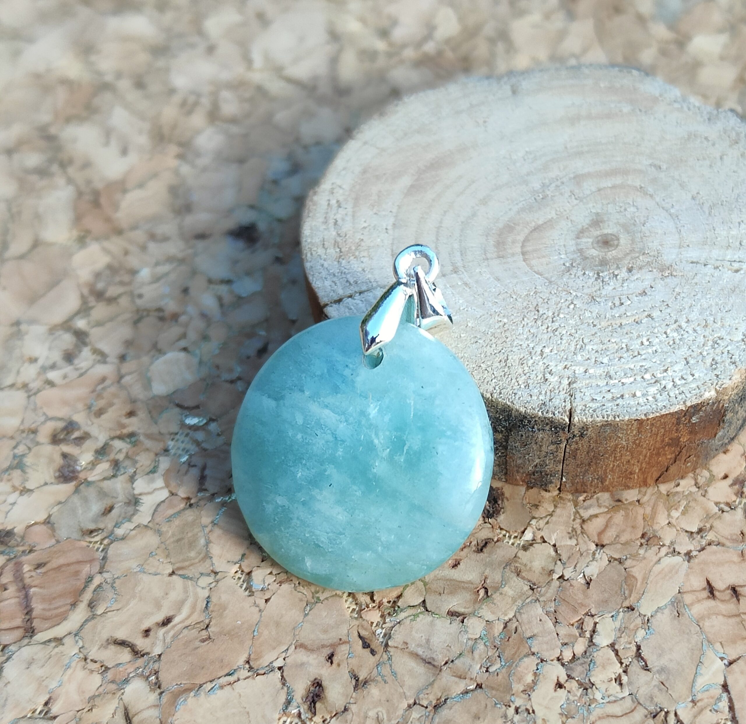 Fontenilles, Toulouse, L'Isle jourdain, Gers, Haute Garonne, souffle zen, bijoux zen, création personnalisée, Bague, Boucle d'oreille, Bracelet, Talisman, Collier, Suspension énergétique, Pendentif, Pierre fine, Pierre naturelle, Création énergétique, Marseille, Lille, Nantes, Bordeaux, Lyon, Nice, Montpellier, Strasbourg, Paris