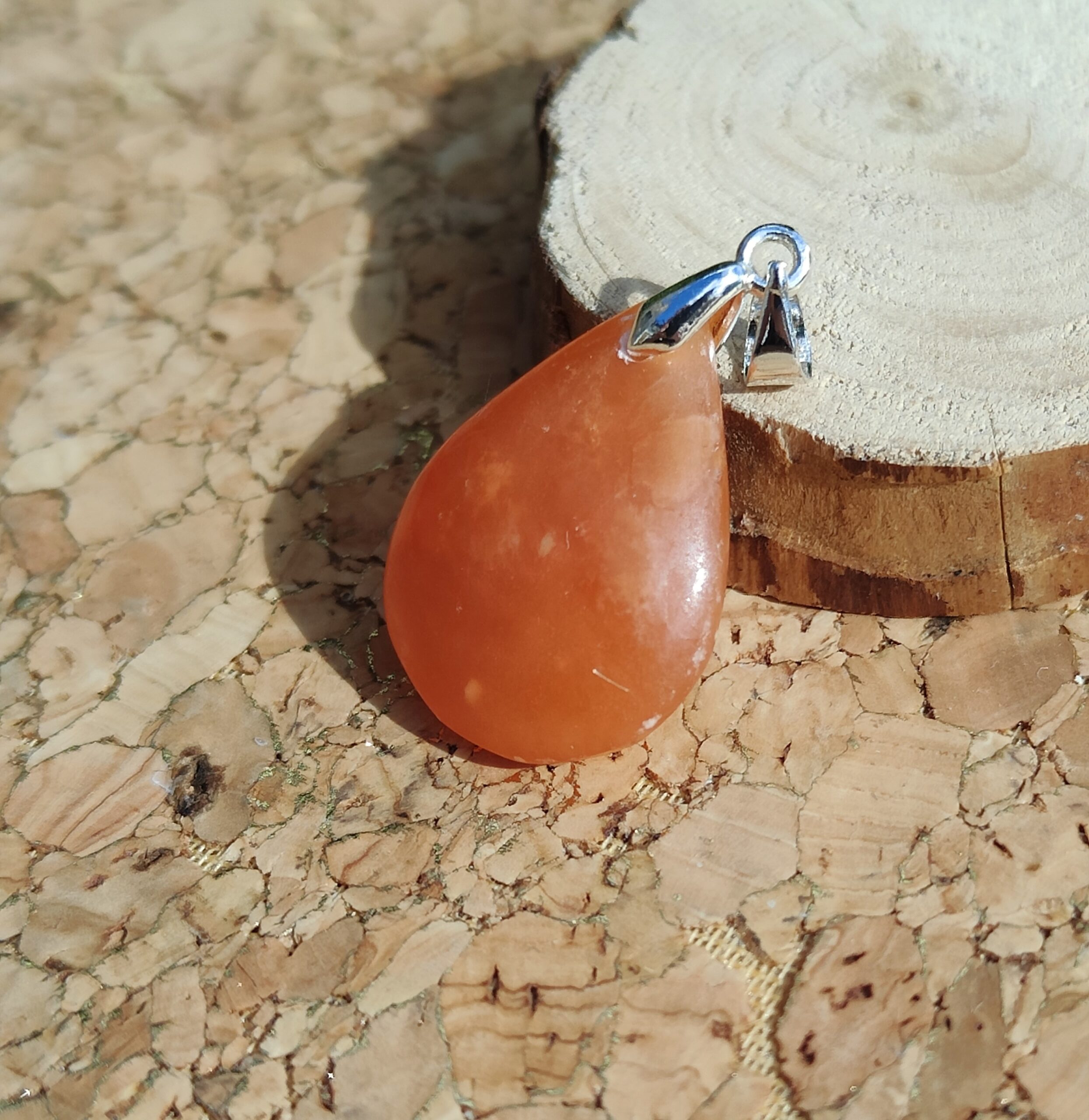 Fontenilles, Toulouse, L'Isle jourdain, Gers, Haute Garonne, souffle zen, bijoux zen, création personnalisée, Bague, Boucle d'oreille, Bracelet, Talisman, Collier, Suspension énergétique, Pendentif, Pierre fine, Pierre naturelle, Création énergétique, Marseille, Lille, Nantes, Bordeaux, Lyon, Nice, Montpellier, Strasbourg, Paris