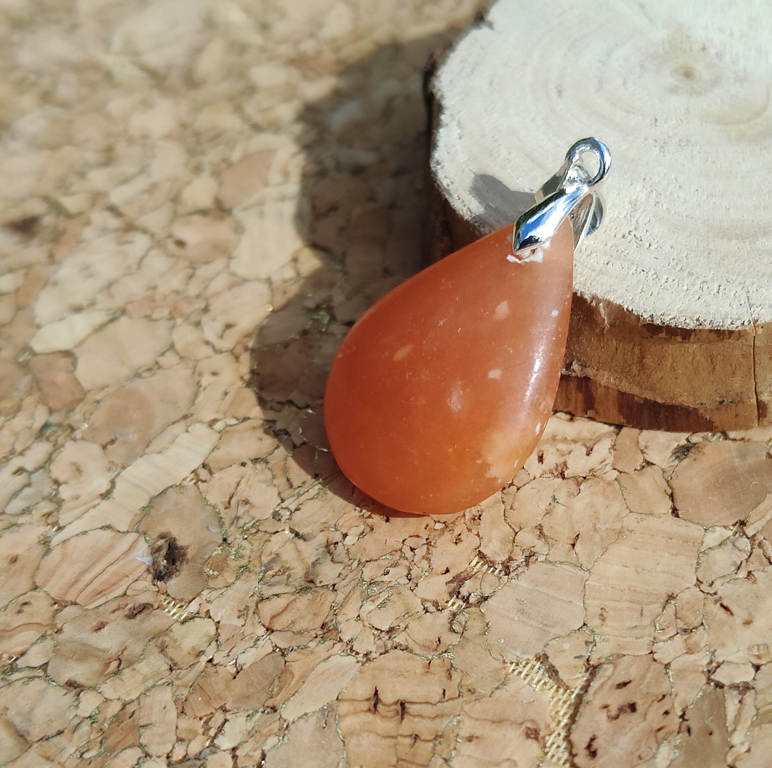 Fontenilles, Toulouse, L'Isle jourdain, Gers, Haute Garonne, souffle zen, bijoux zen, création personnalisée, Bague, Boucle d'oreille, Bracelet, Talisman, Collier, Suspension énergétique, Pendentif, Pierre fine, Pierre naturelle, Création énergétique, Marseille, Lille, Nantes, Bordeaux, Lyon, Nice, Montpellier, Strasbourg, Paris