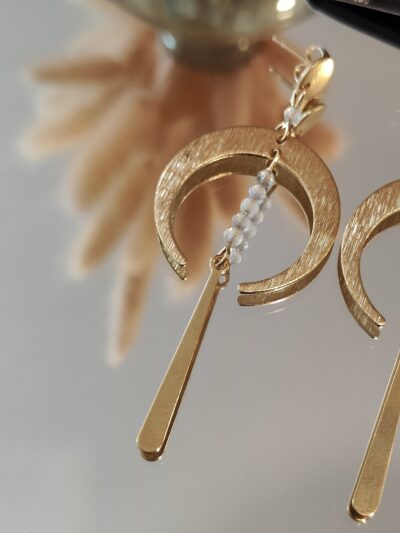 Fontenilles, Toulouse, L'Isle jourdain, Gers, Haute Garonne, souffle zen, bijoux zen, création personnalisée, Bague, Boucle d'oreille, Bracelet, Talisman, Collier, Suspension énergétique, Pendentif, Pierre fine, Pierre naturelle, Création énergétique, Marseille, Lille, Nantes, Bordeaux, Lyon, Nice, Montpellier, Strasbourg, Paris,